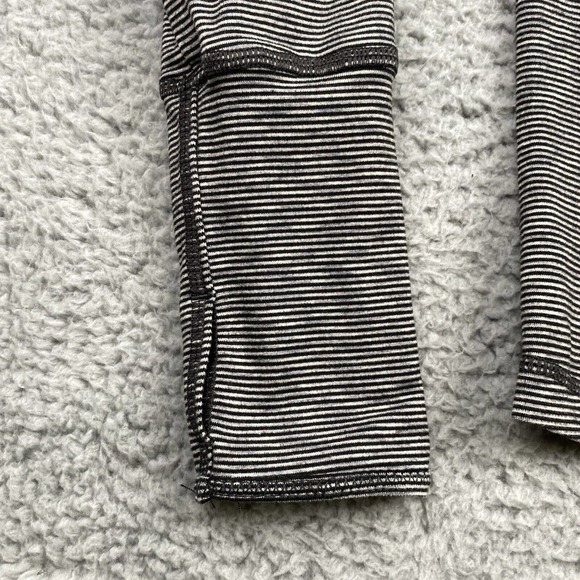 Tangerine Women’s Large Black Gray Striped 1/4 Zip Athletic Pullover Reflective - Picture 2 of 11